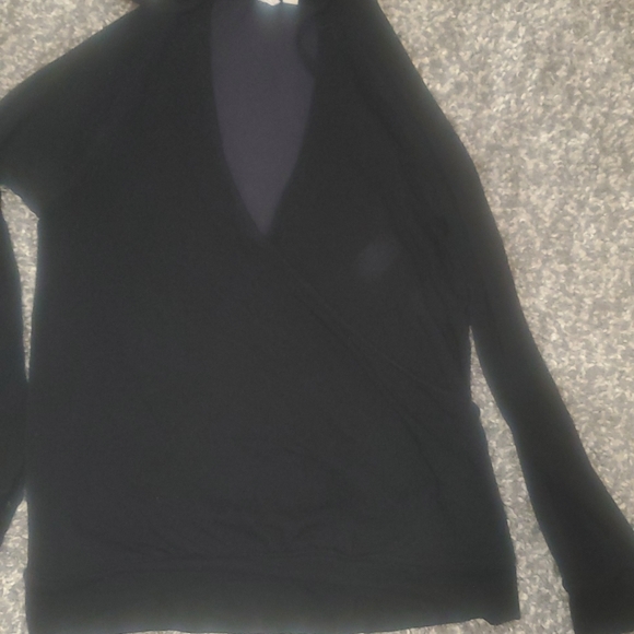 Size XS nursing clothes - Picture 3 of 3